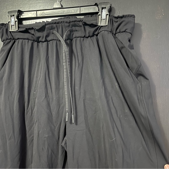 Lululemon joggers - Picture 2 of 3